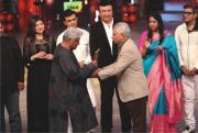 Javed Akhtar Gets Honor with LifeTime Achievement Award